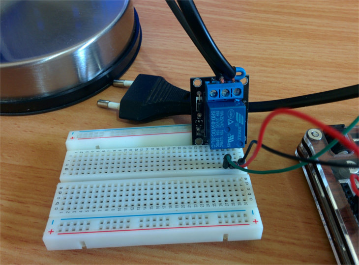 arduino-bulb-relay